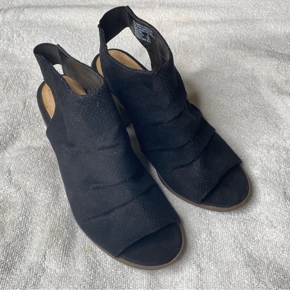 Time & Tru black peep toe ankle booties